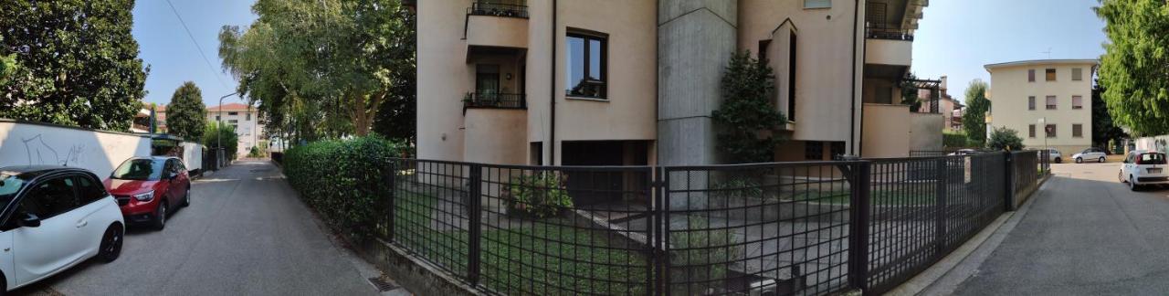Casa Omly Lovely Stay วิเชนซา ภายนอก รูปภาพ